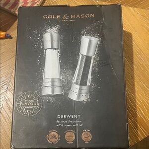 Silver and Clear Salt & Pepper Mill Set